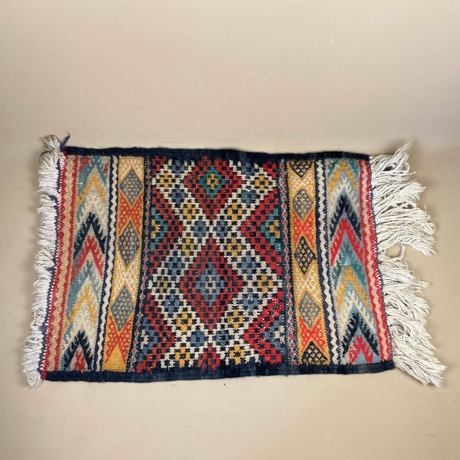 Antique Woven Rug Carpet Mat Rectangle Wool Vintage Pattern Woven Floor Mat Handmade Textile Patterned Pattern Small Furniture