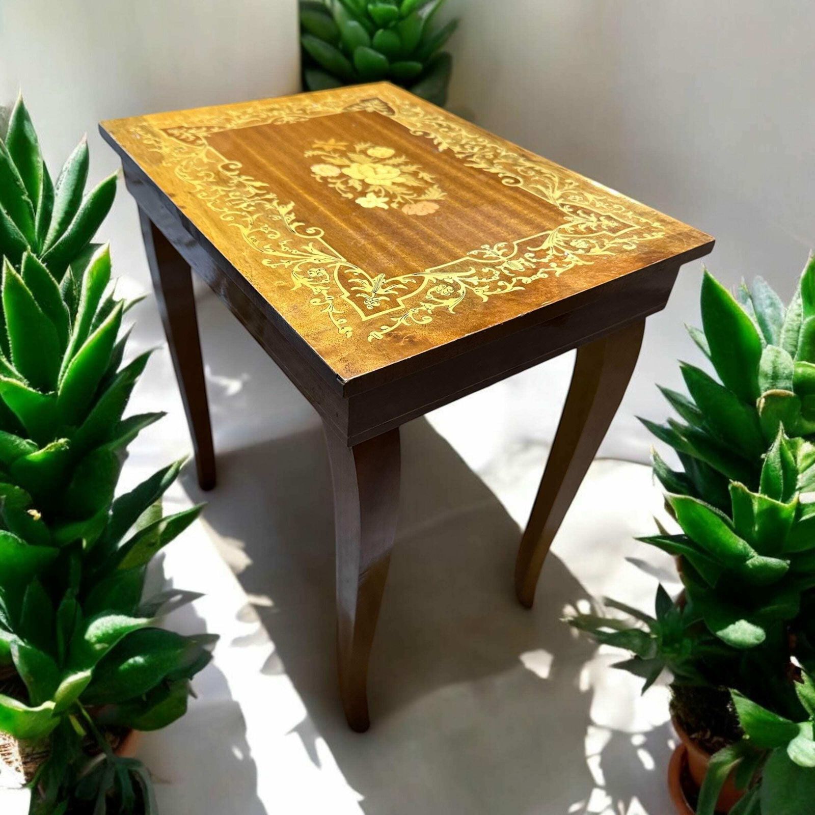 Vintage Inlaid Wood Italian Raege Music Box Table / Vintage Handcrafted 1970s / Original Key