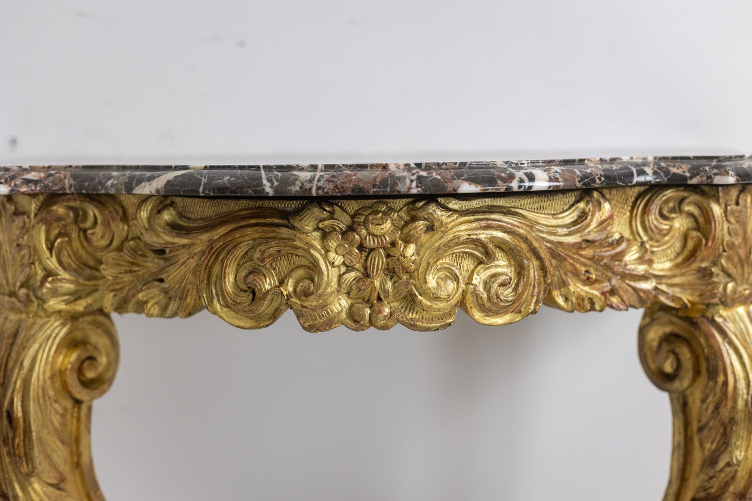 photo furniture Console In Gilded And Carved Wood From The Louis XV Period. Circa 1880.