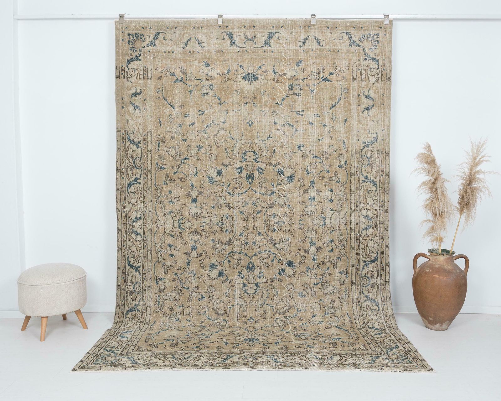 Vintage Rug, Neutral Turkish Rug, Low Pile Rug, Oushak Rug, Anatolian Rug, Oversized Rug, Area Rug, Antique Rug, A4101