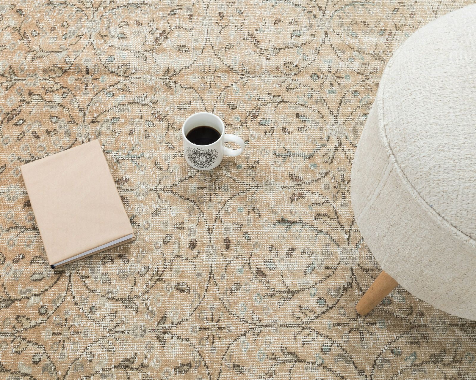 photo furniture 6x9 Vintage Rug, Neutral Turkish Rug, Handmade Rug, Oushak Rug, Antique Rug, Low Pile Rug, Faded Rug, Living Room Rug, Area Rug