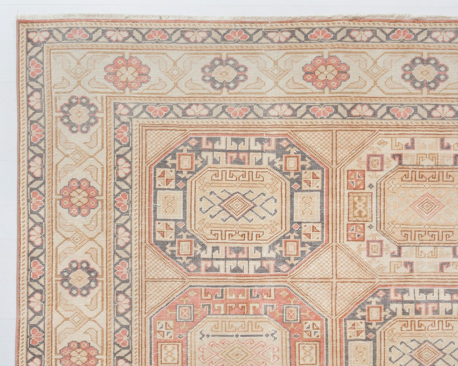 8.4 X 13.1 Feet Turkish Rug, Unique Vintage Rug, Area Rug, Antique Rug, Living Room Rug, Handmade Rug, Oversize Rug, Large Rug, İnterior Rug photo vinterior