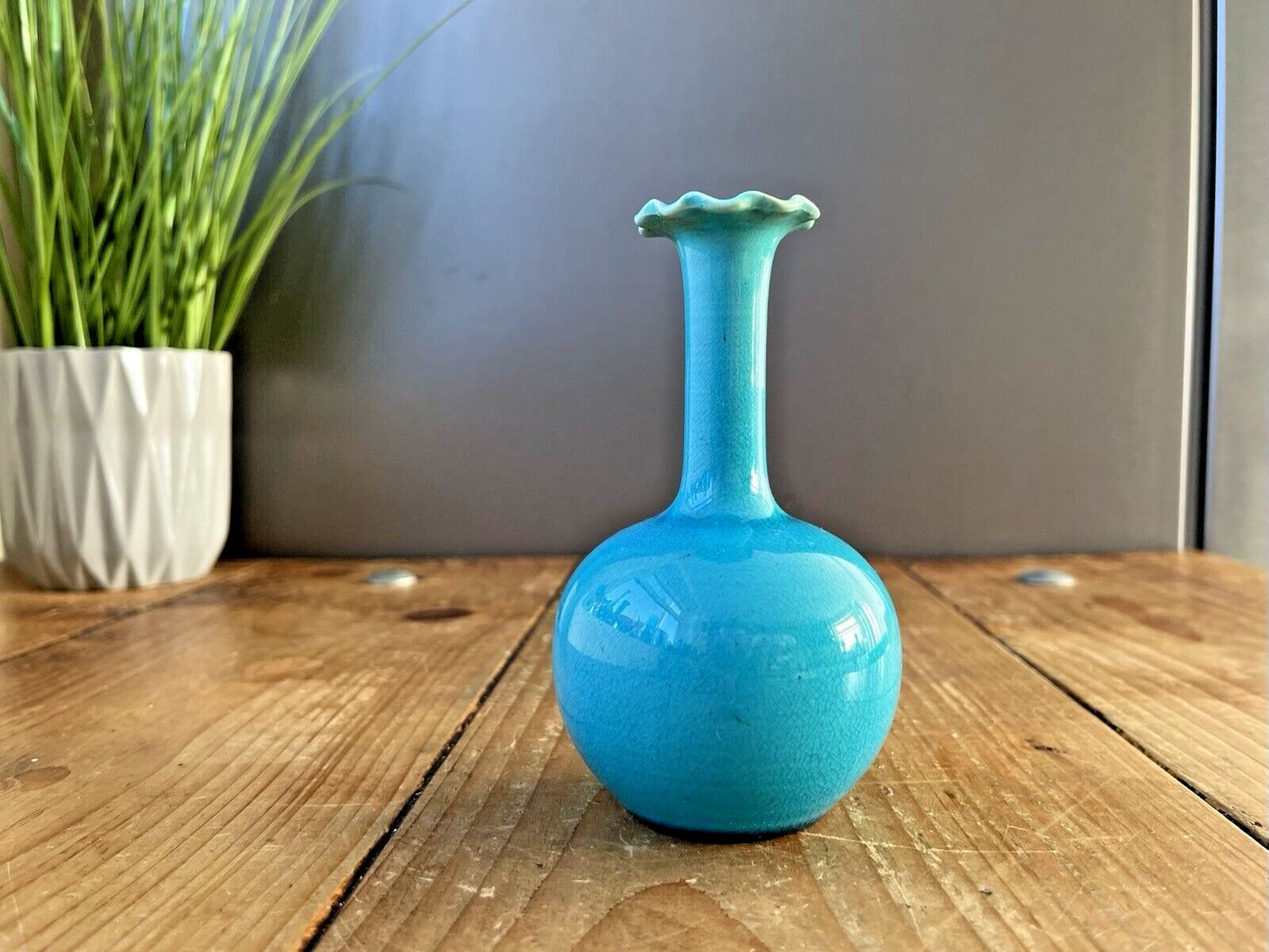 Antique Arts & Crafts Burmantofts Art Pottery Turquoise Blue Faience Bud Vase photo vinterior