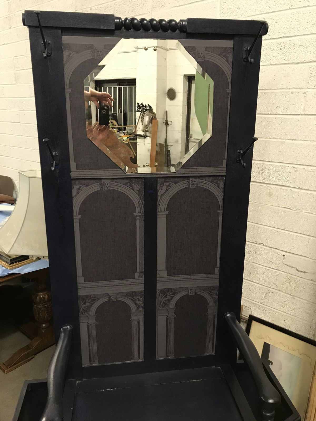 photo vinterior Decorative Finish Antique Box Seat Hallstand Cole & Son Fornasetti Decoupage