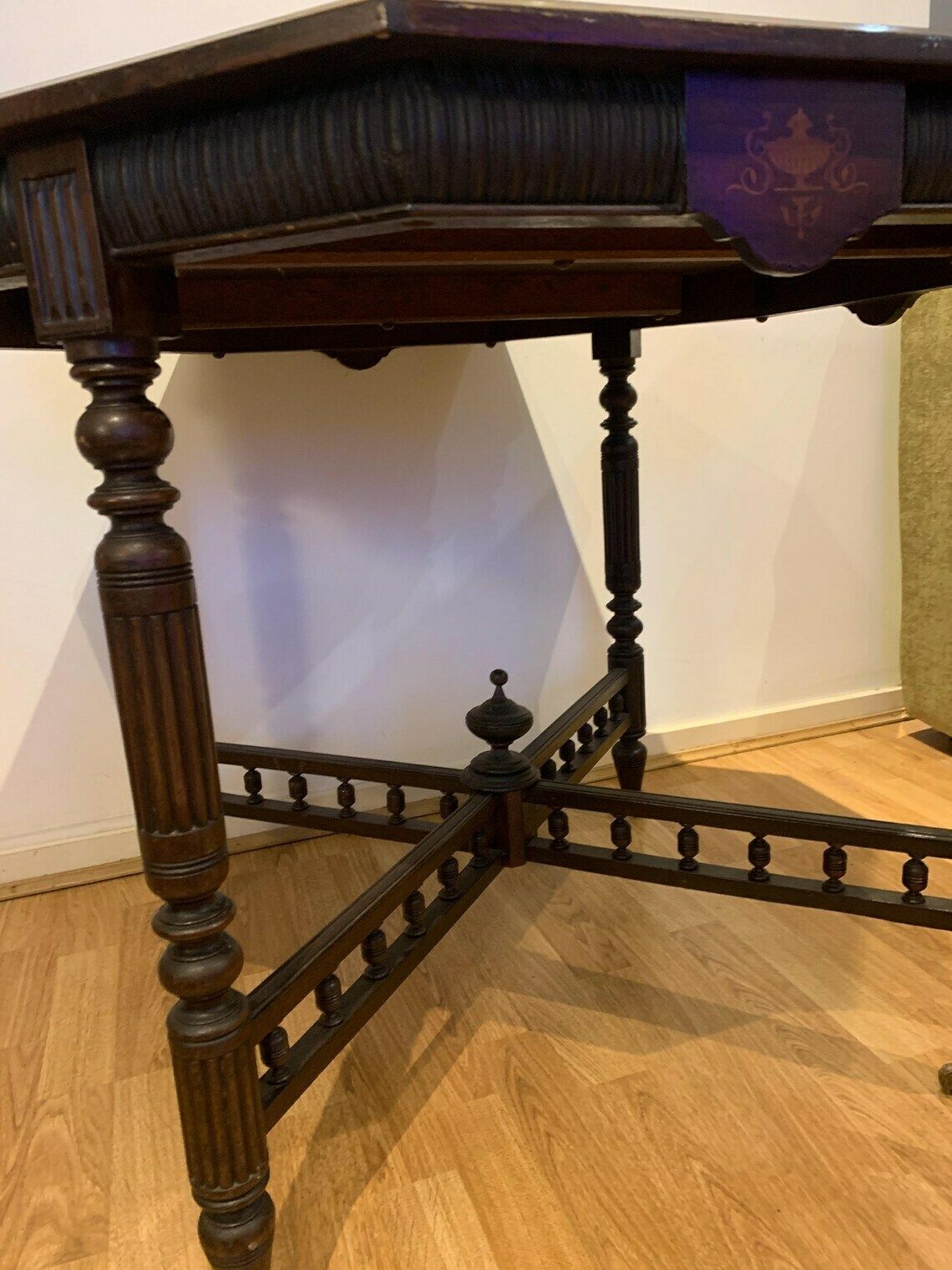 photo furniture Antique Victorian Rosewood Centre Table With Inlay  Circa 1880's