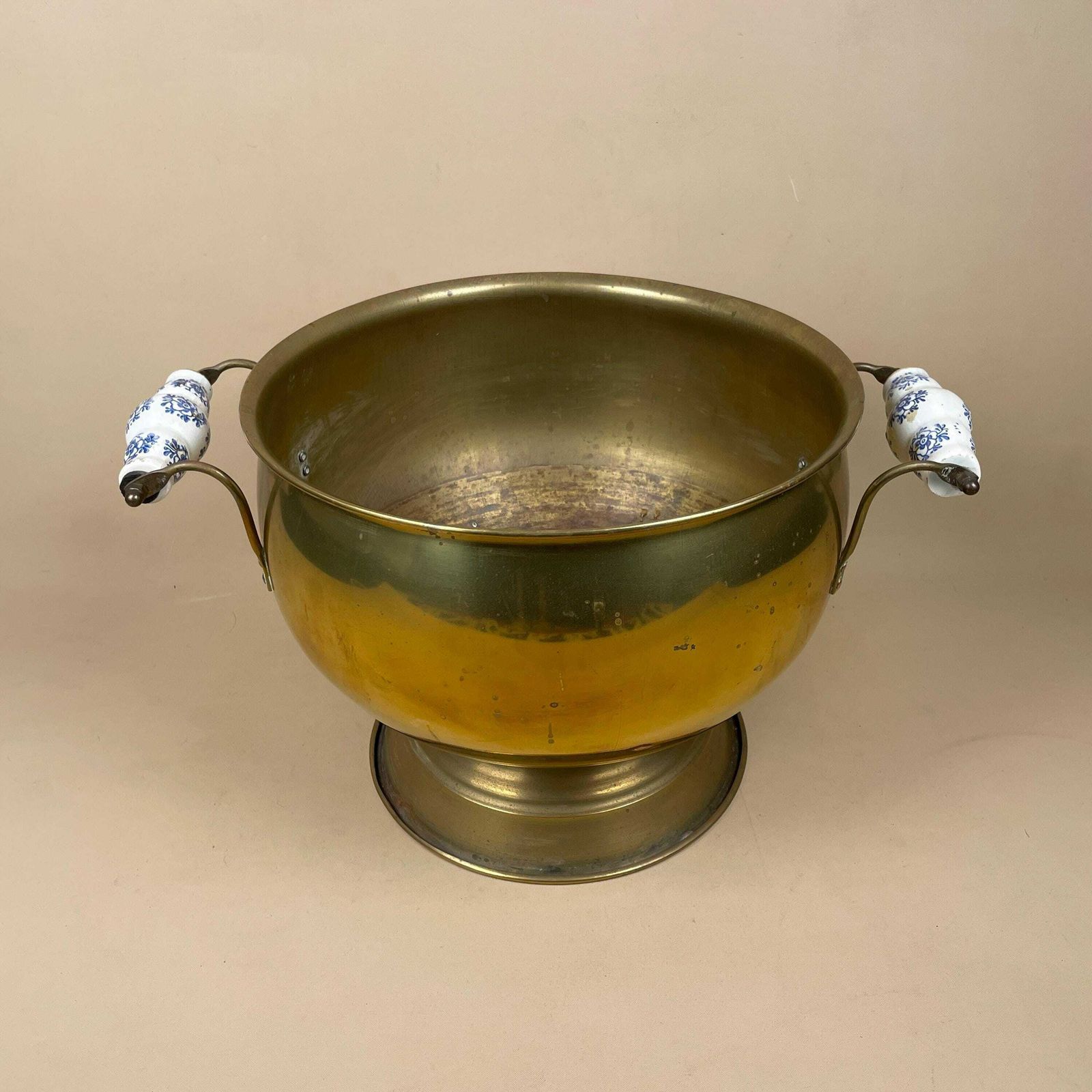 Antique Metal Brass Gold Coal Bucket Ceramic Handle Fireside Fire Side Scuttle Log Planter Farmhouse Cottage Pot Patina Vintage Fireplace