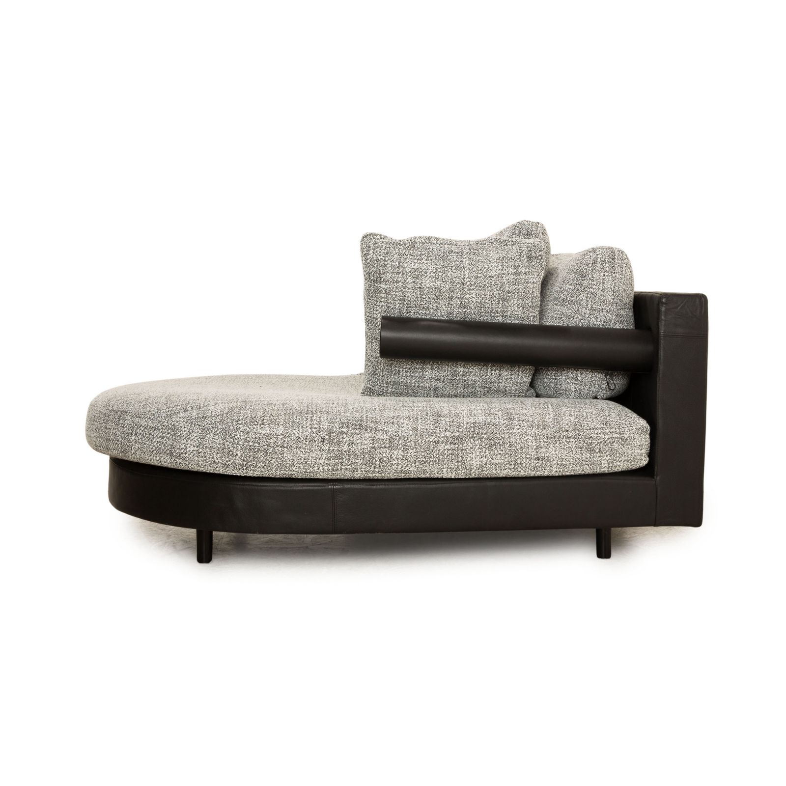 photo furniture Canapé d'angle B&B Italia Sity en tissu noir et gris, nouvelle housse