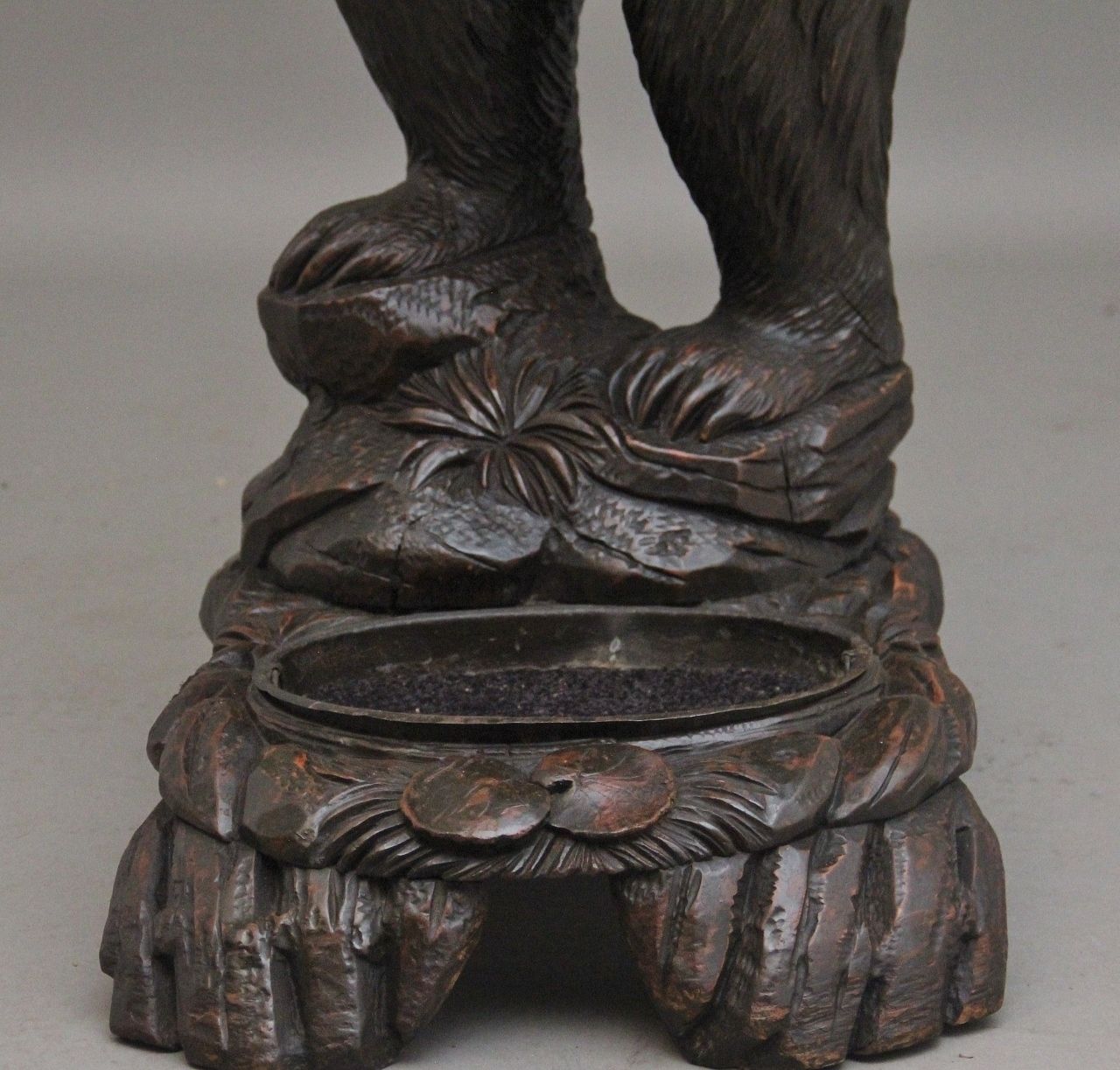 Furniture 19th Century Black Forest Bear Hall Stand photo