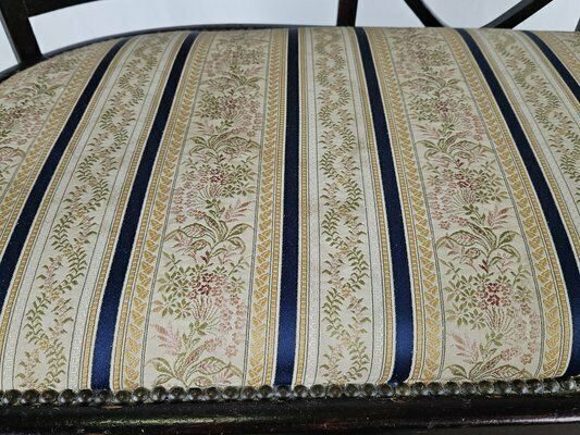 photo furniture Model N. 215 Zitkamérstel In Gebogen Beukenhout Toegeschreven Aan Antonio Volpe, Italië, Begin 20e Eeuw, Set Van 3