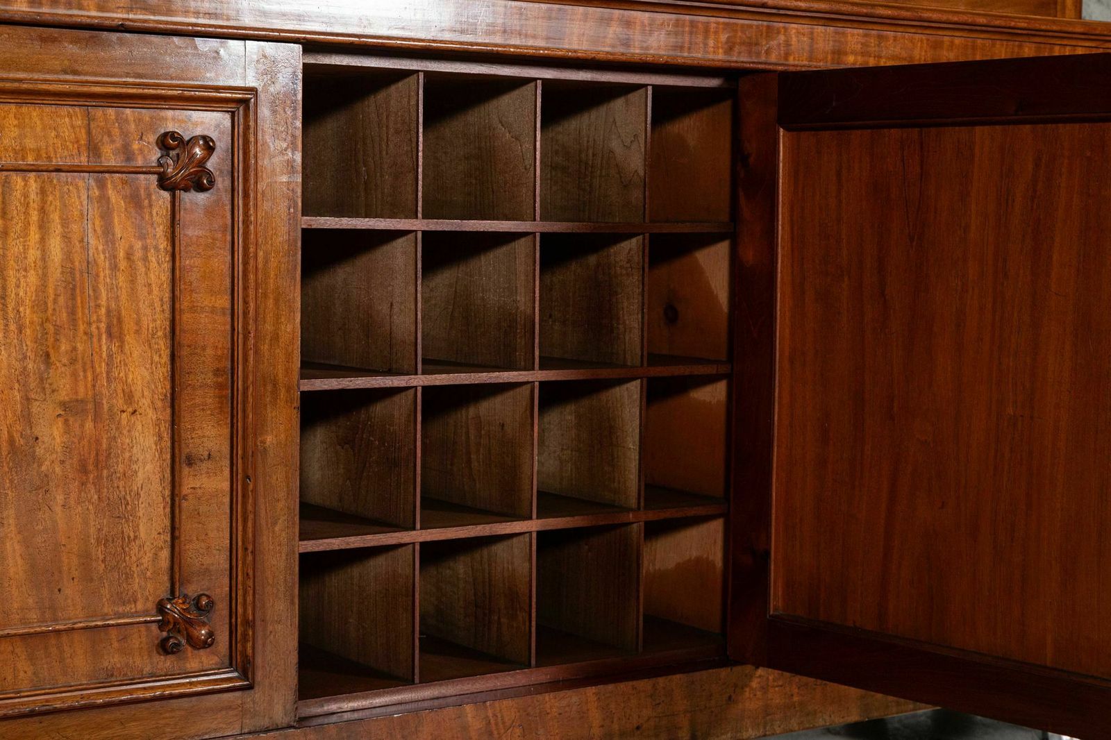 photo vinterior Monumental Early 19thc English Mahogany Glazed Library Bookcase