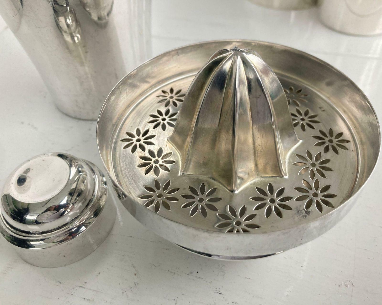 Art Deco Cocktail Shaker Met Citruspers | St. Medard | Frankrijk | Jaren 1930 photo buy