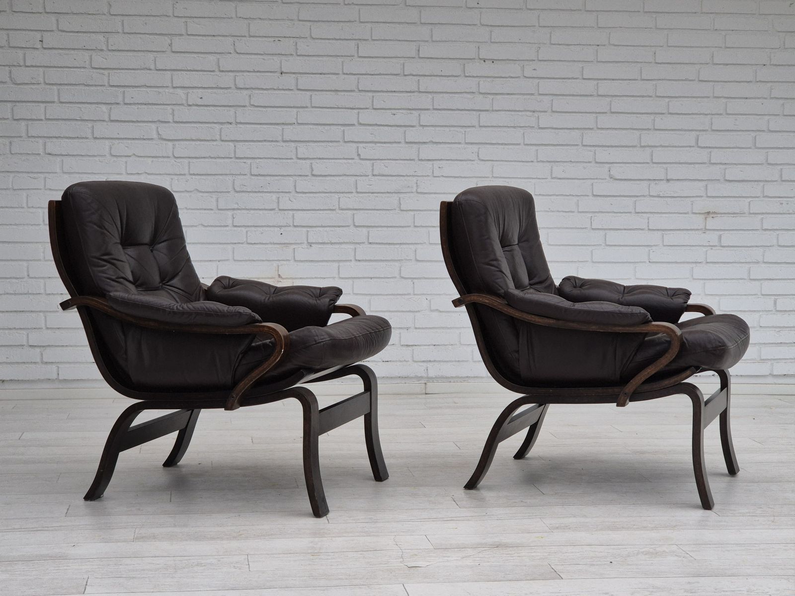 1970s, Scandinavian Lounge Chair In Original Condition, Brown Leather, Dark Bent Wood. photo vinterior