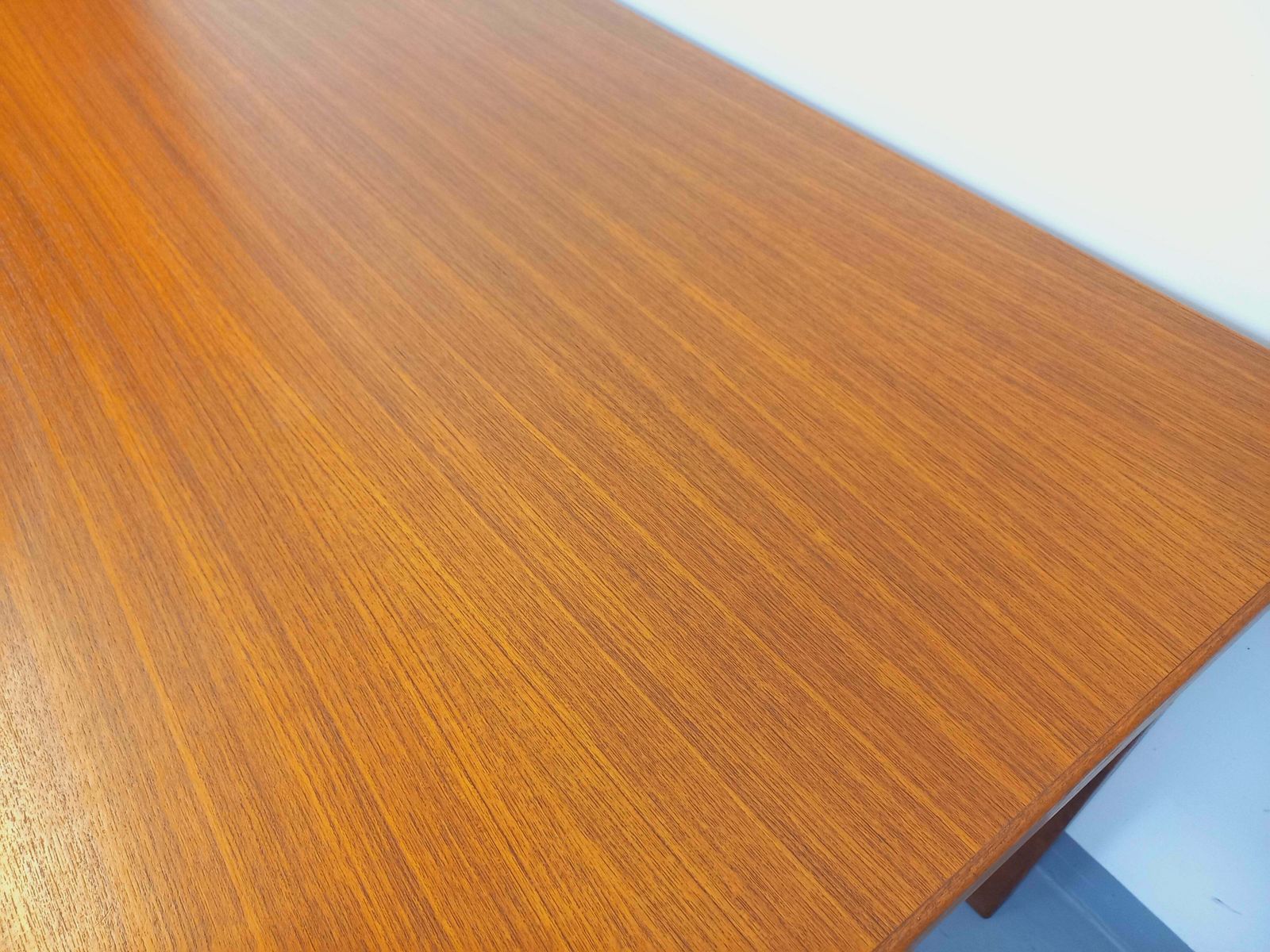 Table scandinave rectangulaire en teck photo 1491.0