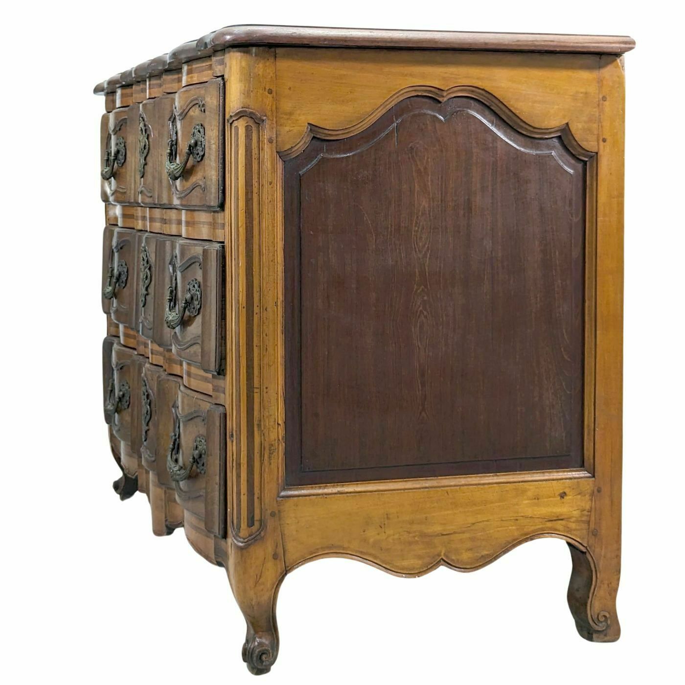 Curved Crossbow Chest Of Drawers In Walnut From The 18th Century photo for sale