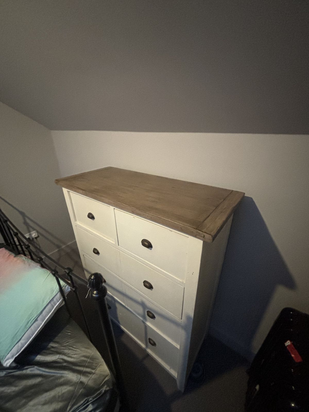 Rustic Shest Of Drawers photo furniture