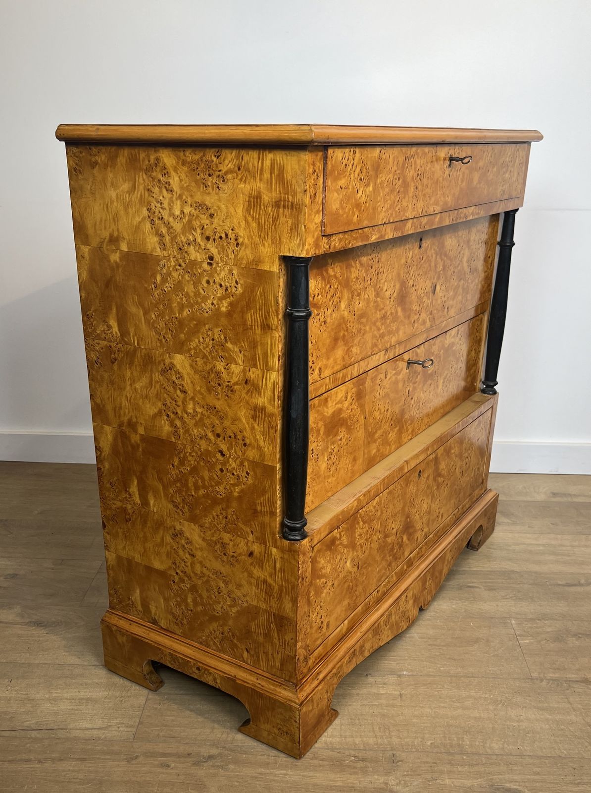 Small Biedermeier Style Chest Of Drawers With Four Drawers In Speckled Maple photo 2850.0