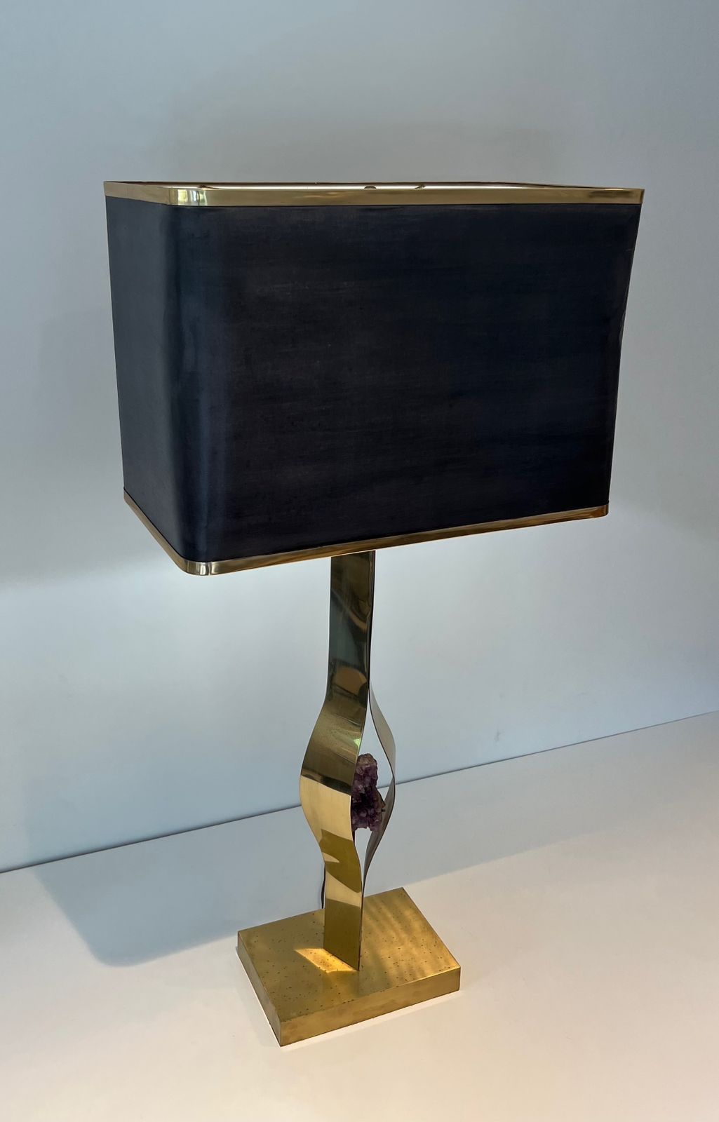 Important Sculptural Brass Lamp Composed Of An Amethyst By Willy Daro photo Lighting