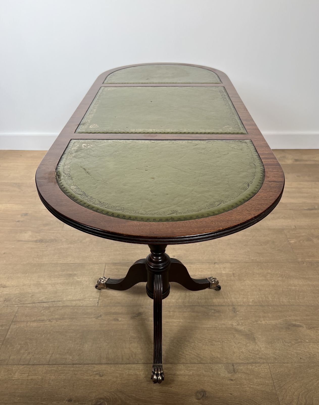 Neoclassical Style Coffee Table In Mahogany, Bronze Claw Legs And Green Leather Tops photo Furniture