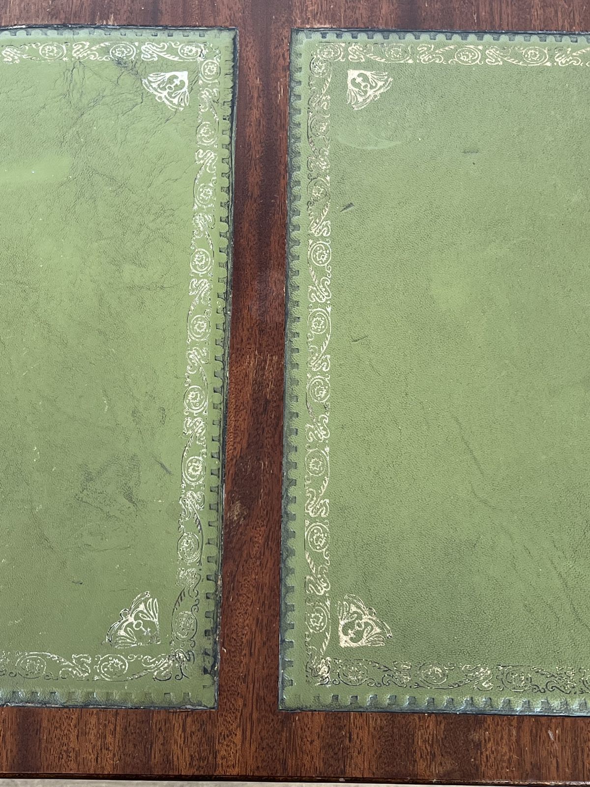 photo vintage Neoclassical Style Coffee Table In Mahogany, Bronze Claw Legs And Green Leather Tops