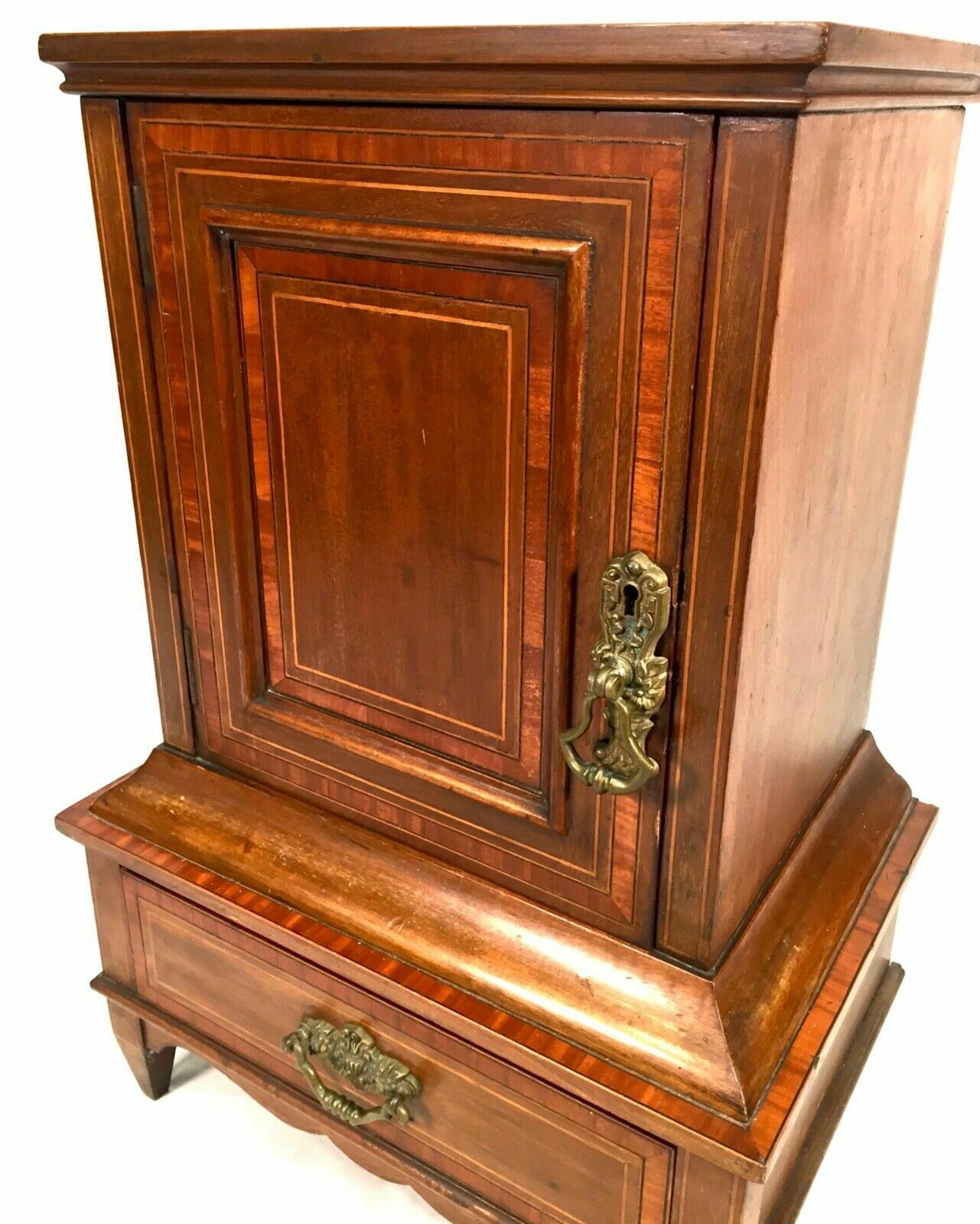 Antique Miniature 19th Century Wooden Display Cabinet   Apprentice Furniture photo vinterior