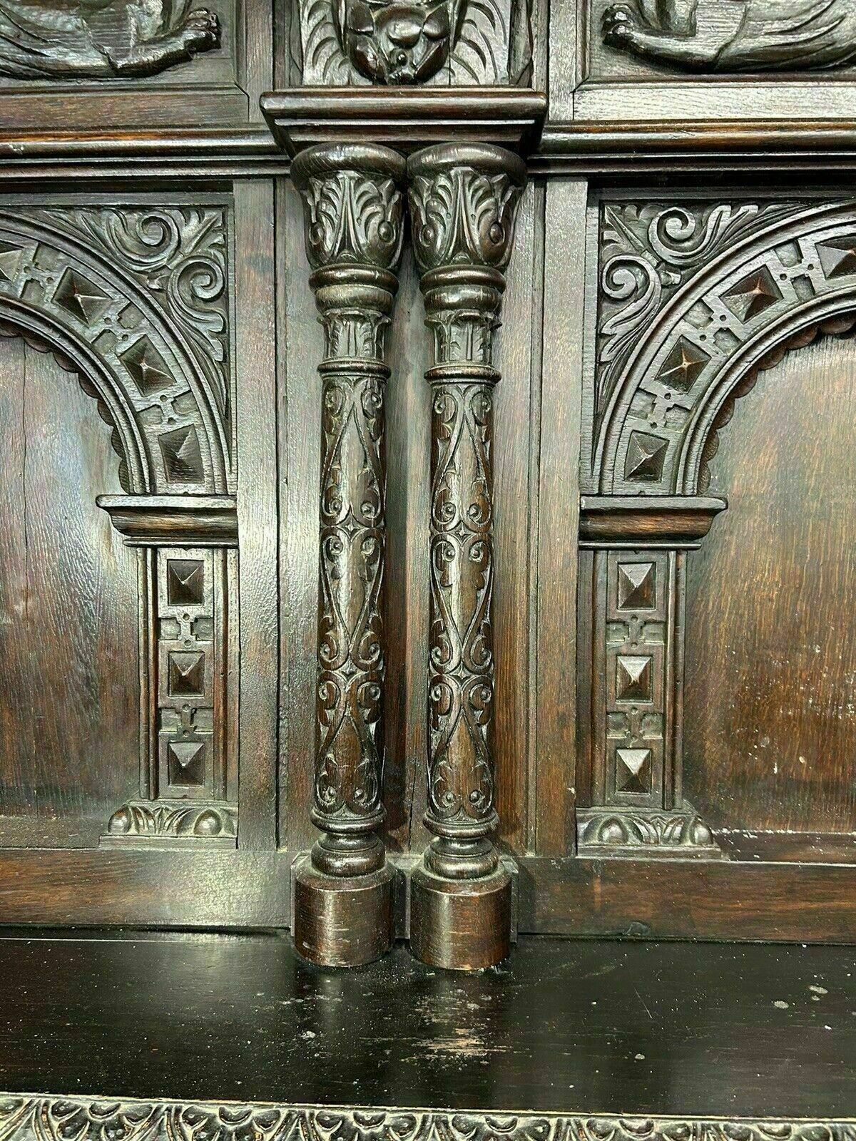 photo vintage Solid Oak Carved Antique Fireplace Surround Period Wood Overmantel Reclaimed
