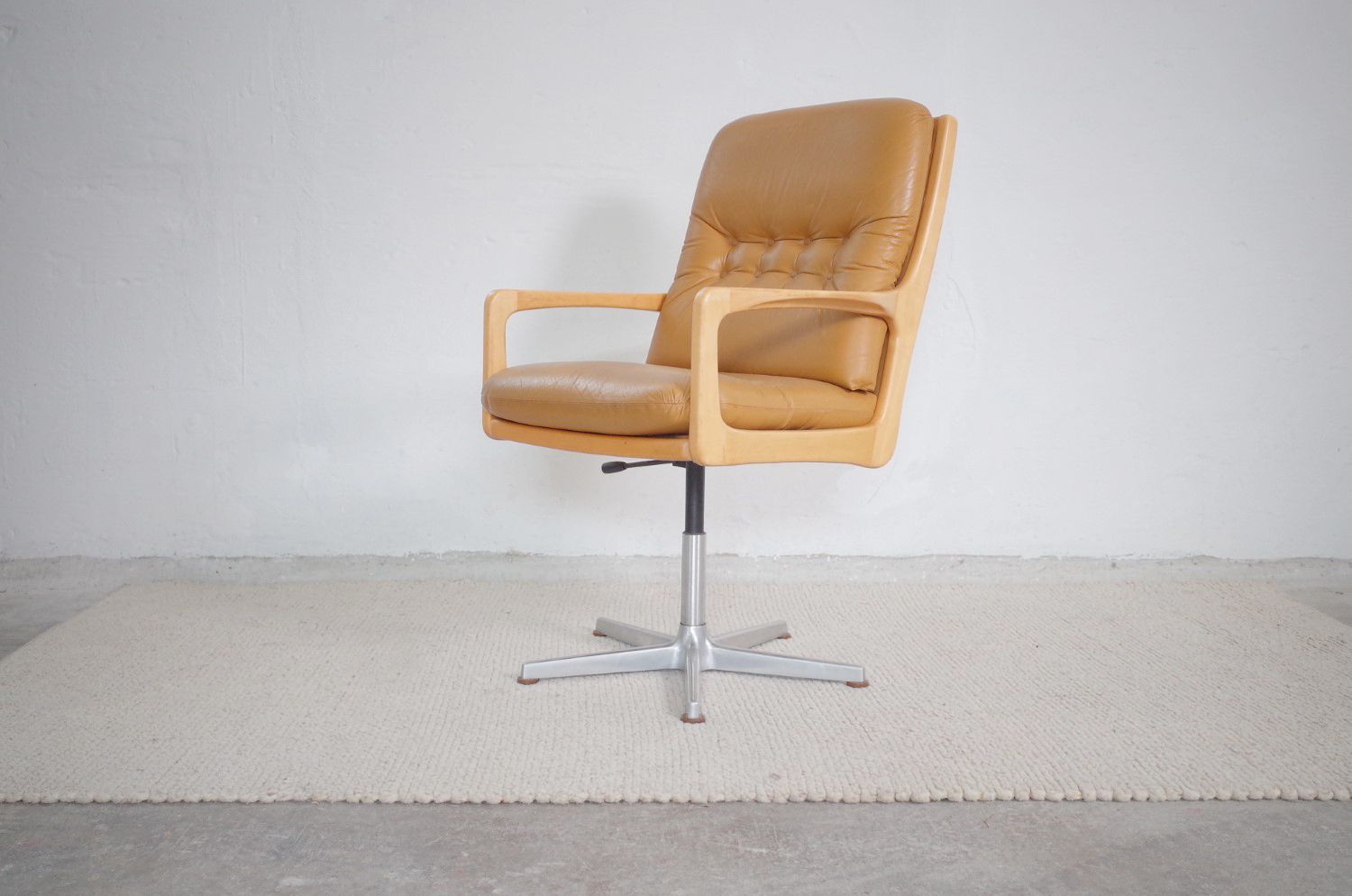 Furniture Eugen Schmidt Soloform Swivel Chair photo