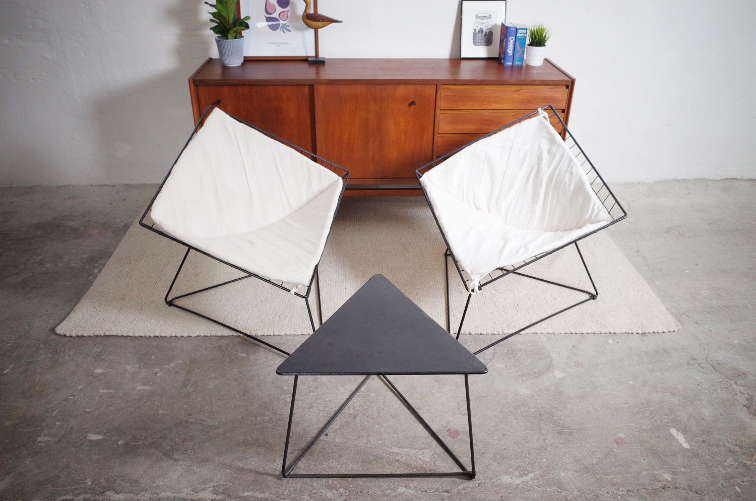 photo furniture Ikea Oti Set Gammelgaard Wire Frame Diamond Chairs 80s