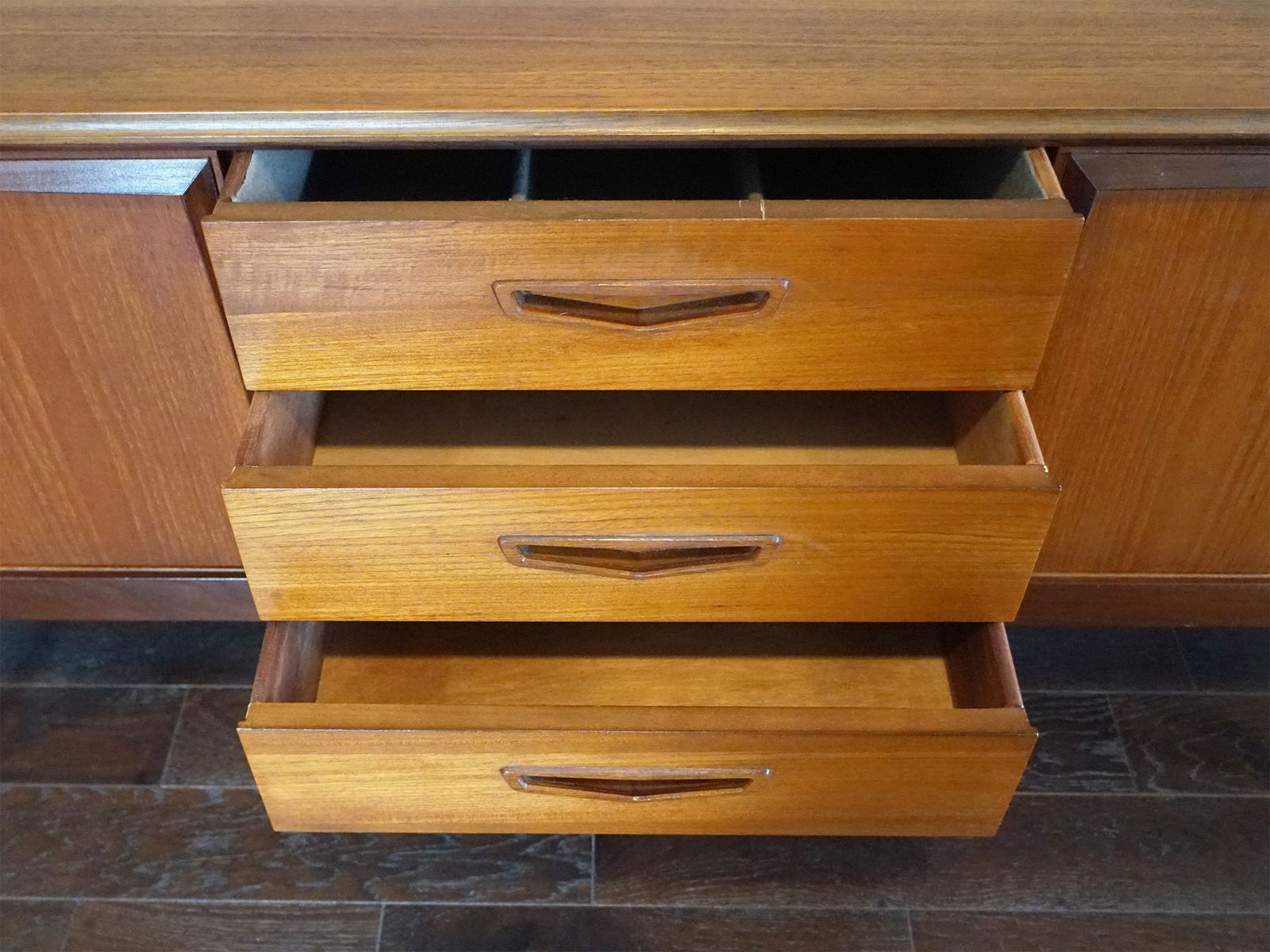 photo furniture Elliots Of Newbury Sideboard In Teak