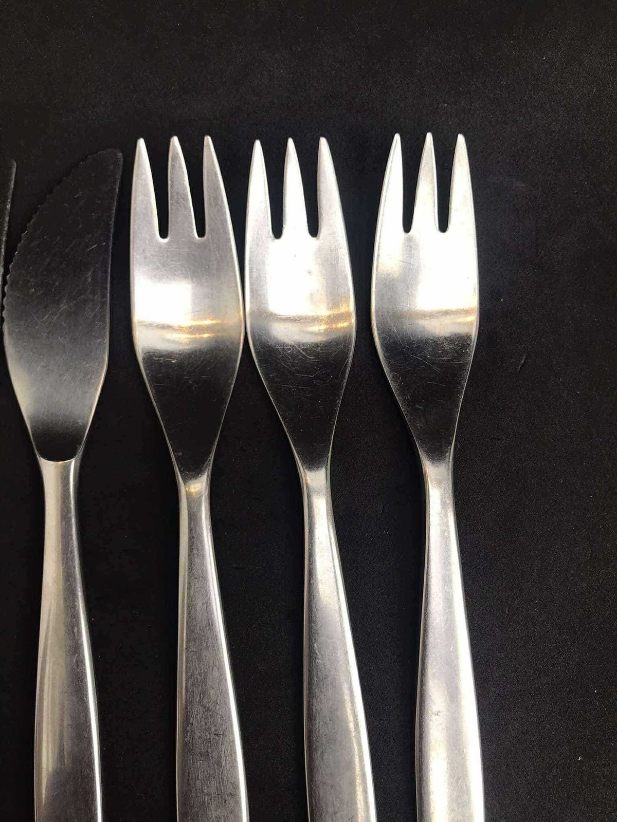 Gense Focus Flatware Retro Bestek Zweden Satijn Design Scandinavisch Dinervorken Messen Modernistisch Roestvrij Staal Design By Folke Arstrom photo furniture