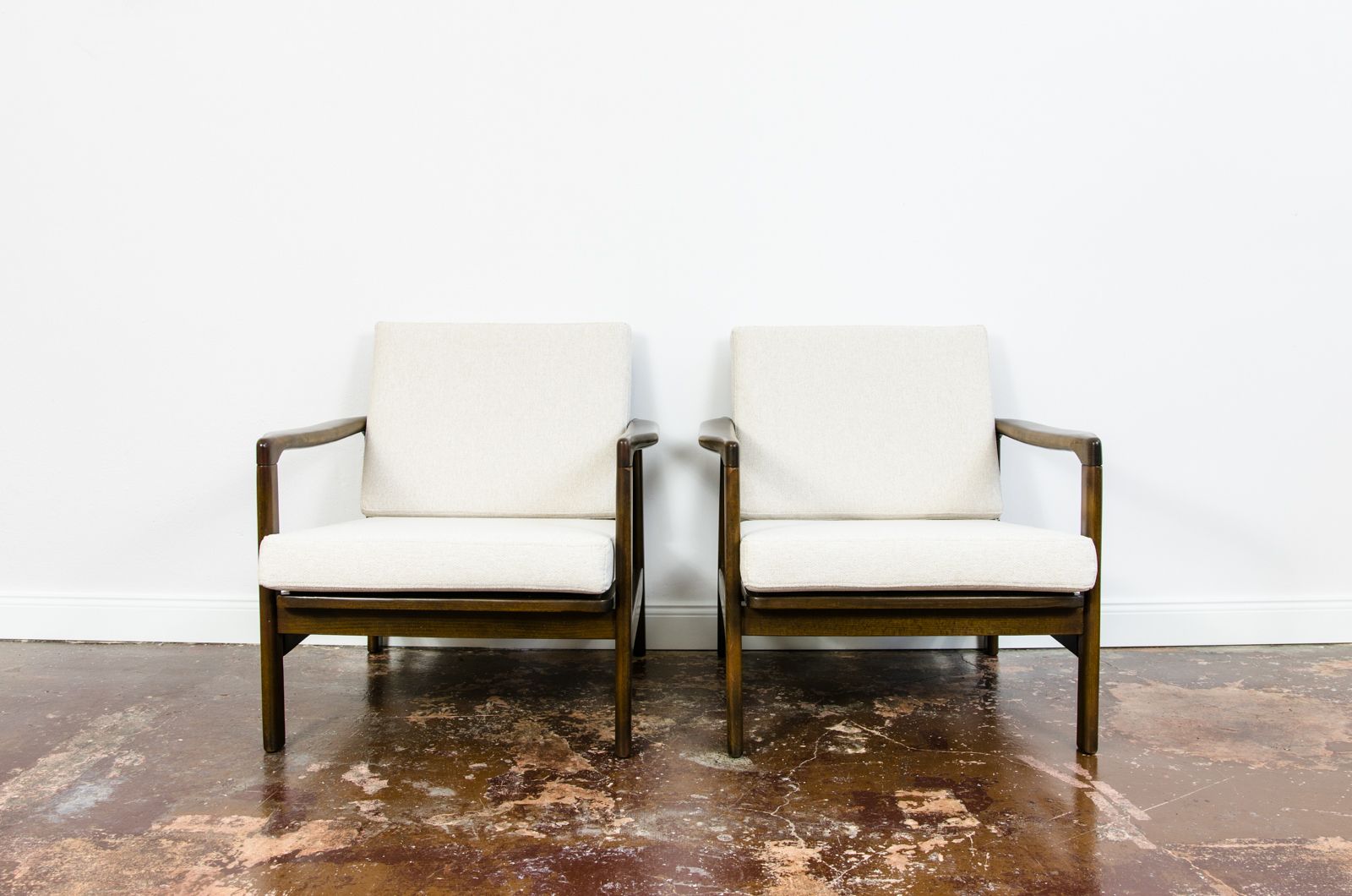 Pair Of B 7522 Armchairs By Zenon Bączyk 1960s photo vintage