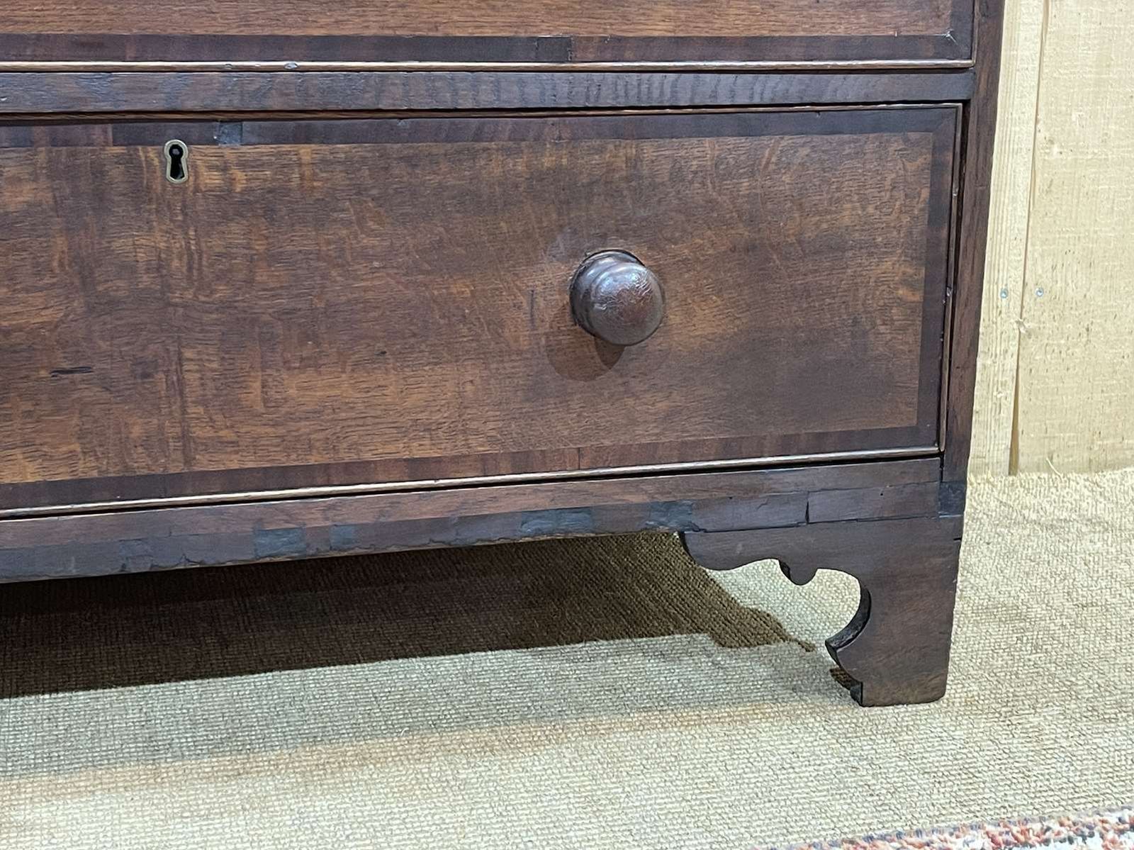 Furniture 19th Century English Chest Of Drawers In Oak photo