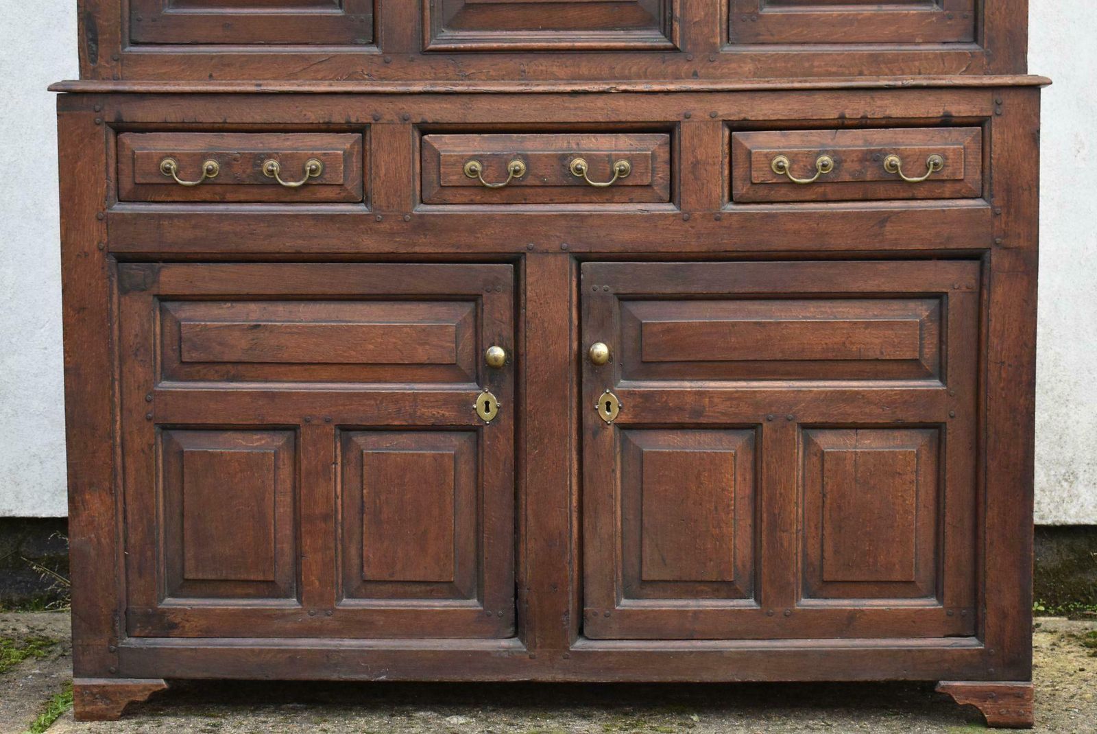 Mid 18th Century Welsh Oak Tridarn, Circa 1730 photo Furniture