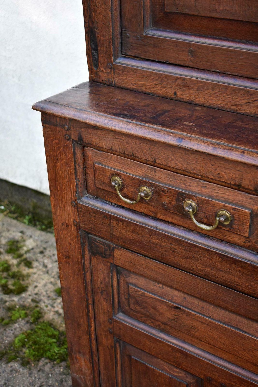 photo furniture Mid 18th Century Welsh Oak Tridarn, Circa 1730