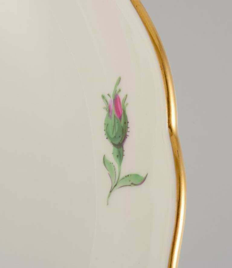Meissen, Germany. Large Porcelain Bowl With Pink Rose And Gold Rim. photo 252.0
