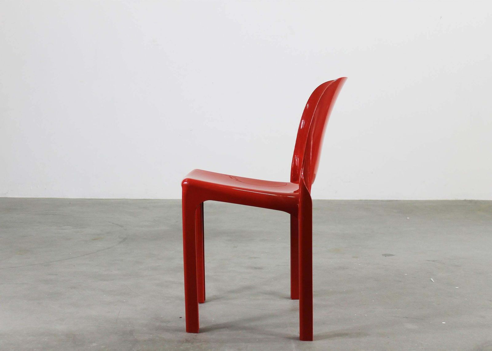 photo for sale Vico Magistretti Set Of Nine Red Selene Chairs By Heller 2002s