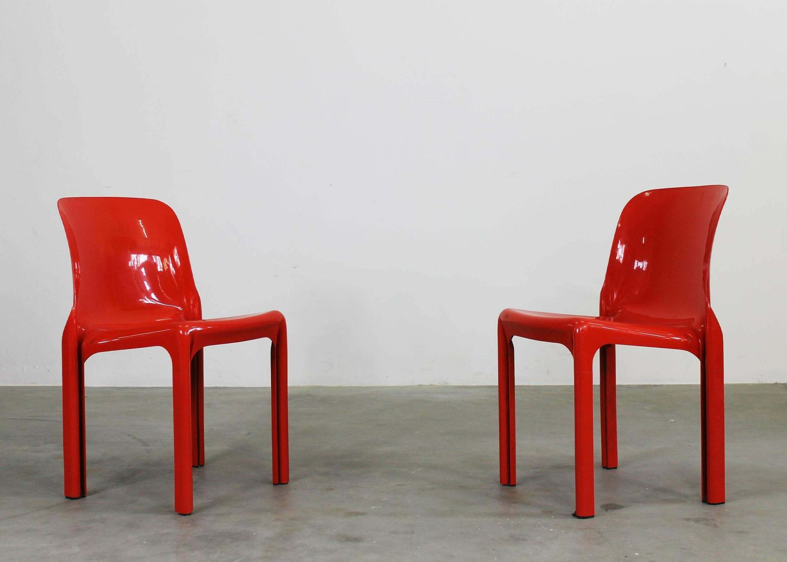 Vico Magistretti Set Of Two Red Selene Chairs By Artemide 1970s photo Furniture