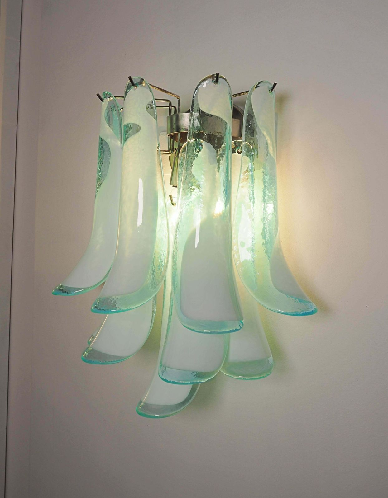 Pair Of Italian Petal Murano Sconces photo 749.0