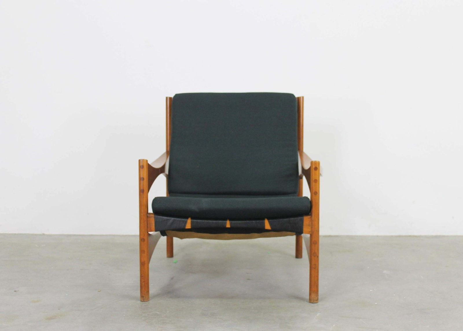Franco Bettonica P 40 Armchair In Walnut And Fabric By Poltronova 1960s photo for sale