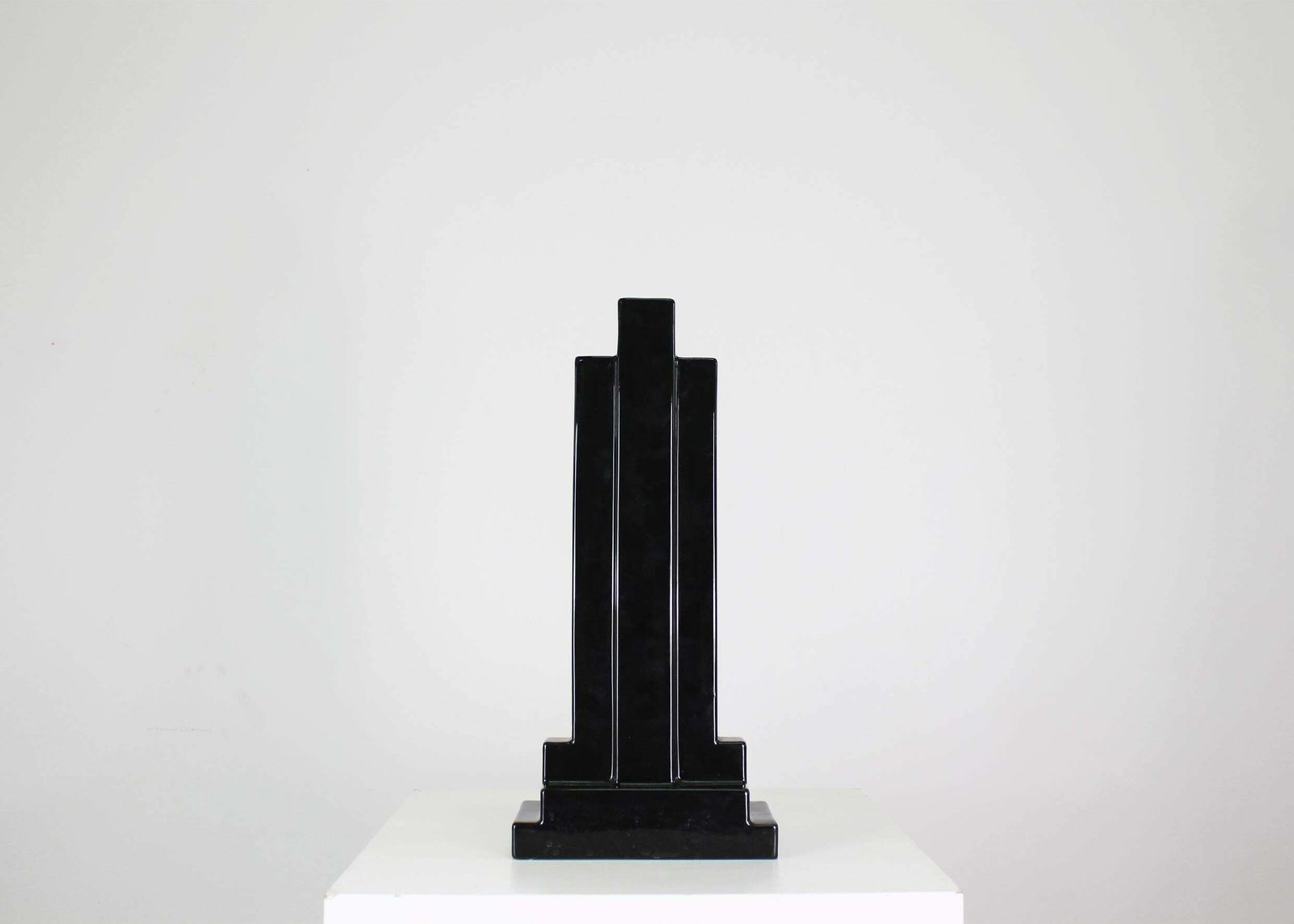 Ettore Sottsass Y15 Vase In Black Enameled Ceramic Yantra Series Poltronova 70s photo Home Decor