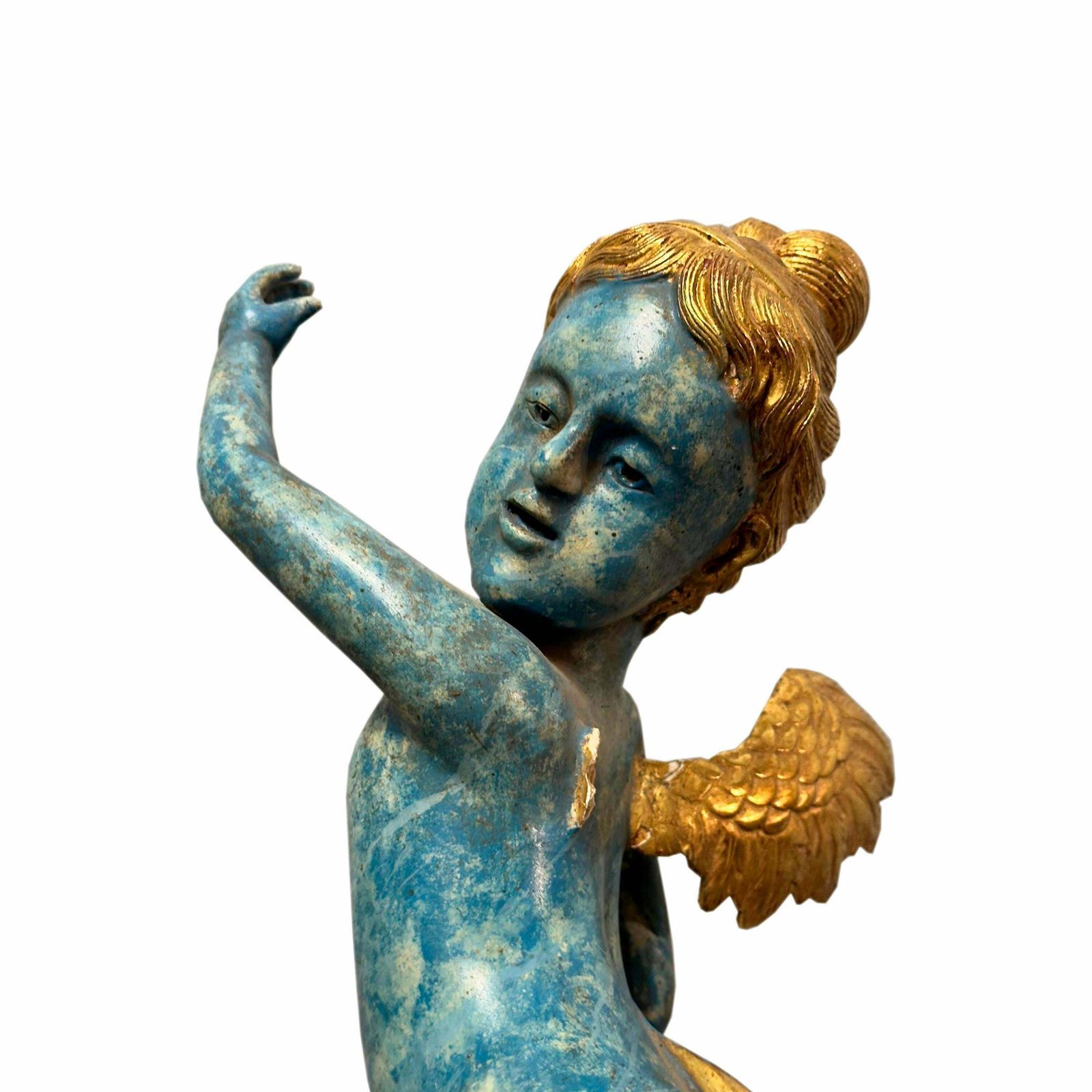 photo vinterior Hand Carved Cherub Sculptures And Polychrome And Gold Leaf. Italy, 19th Century
