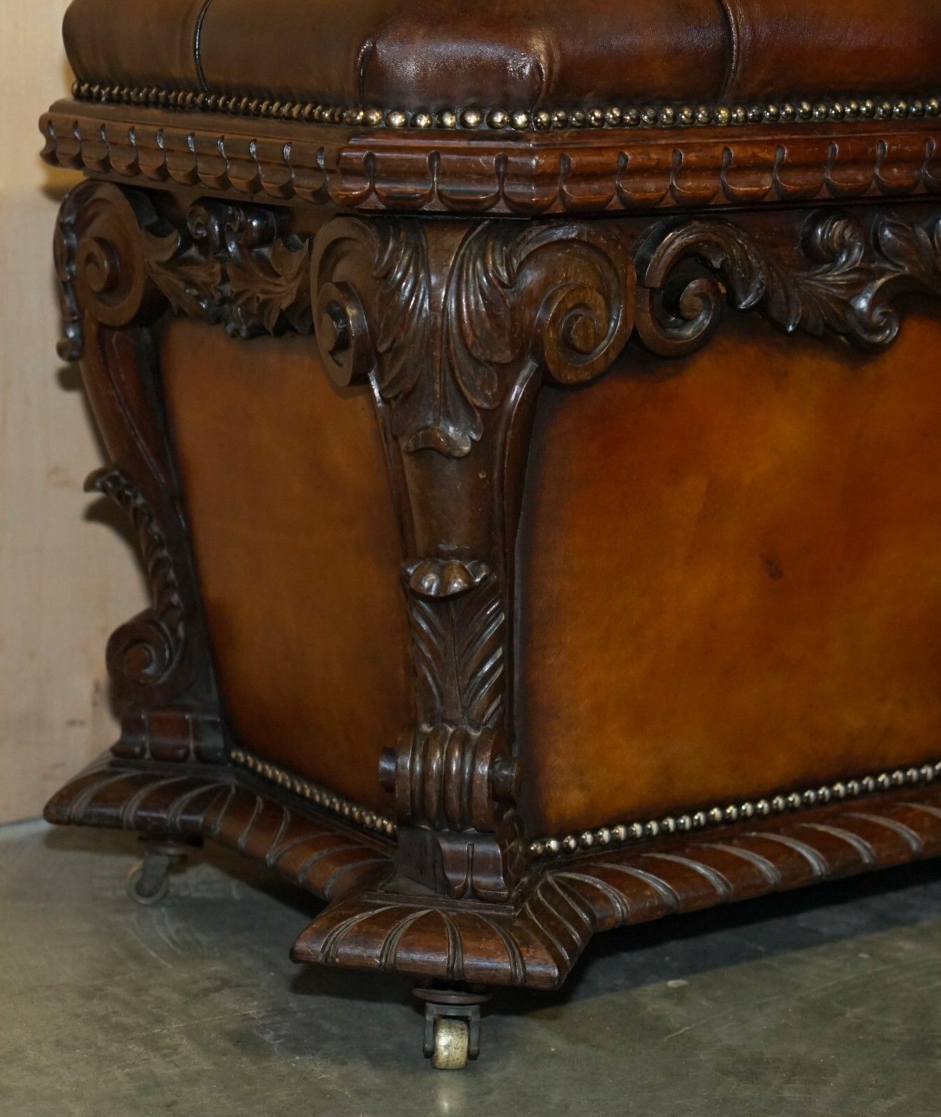 Important Restored Antique 1830 Leather Rosewood Chesterfield Ottoman Stool photo 5950.0