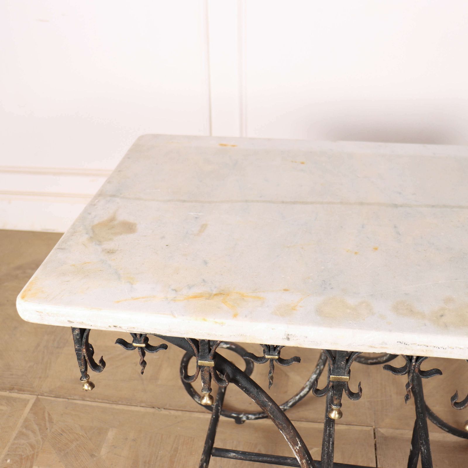 photo furniture 19th Century French Patisserie Table