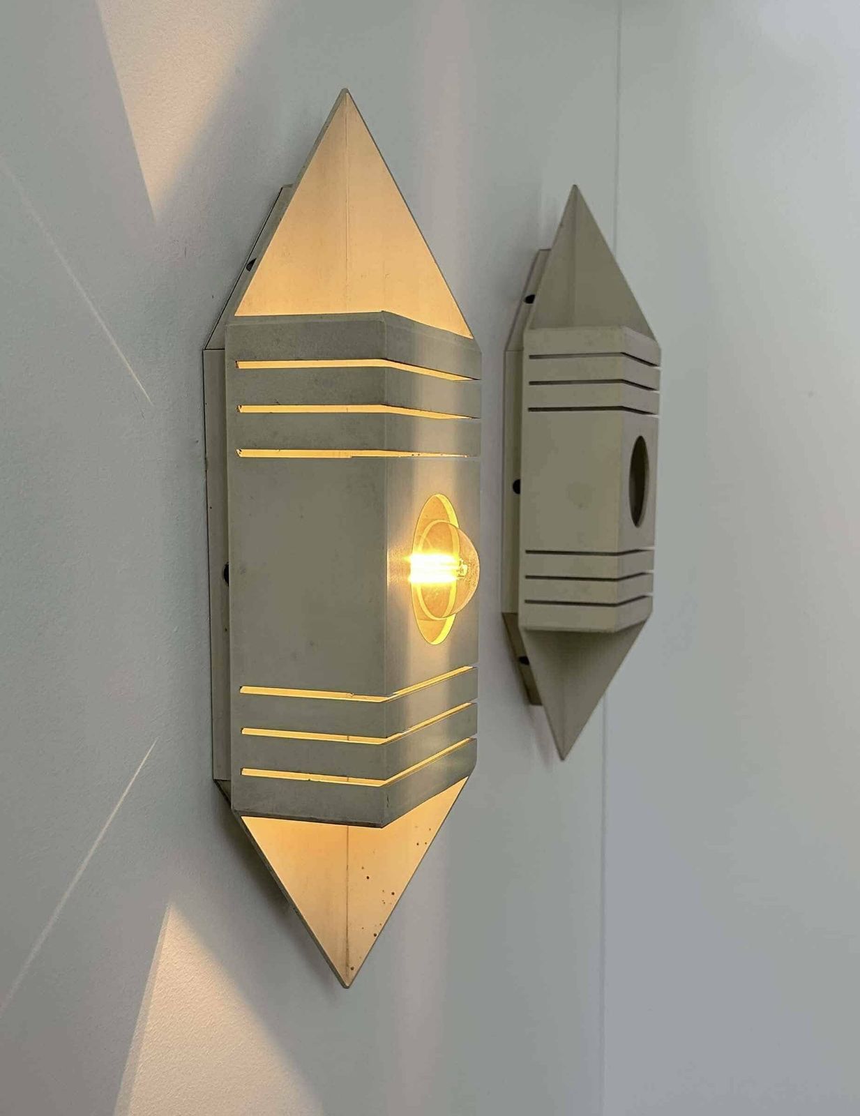 Pair Of Vintage Wall Lights, Matt White Lacquered Metal, France 1970 photo vinterior