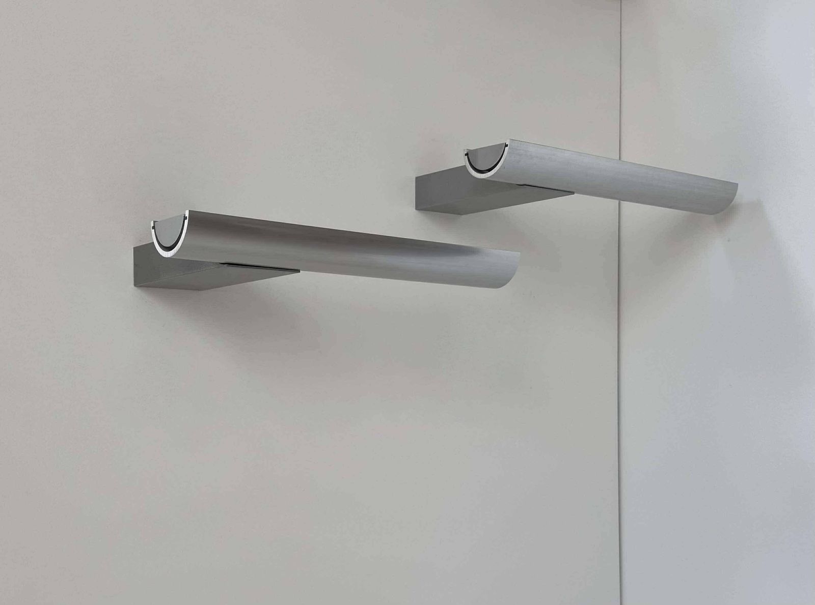 photo furniture Pair Of Cast Aluminum Wall Lights By Verre Lumière Studio 2065, France 1970