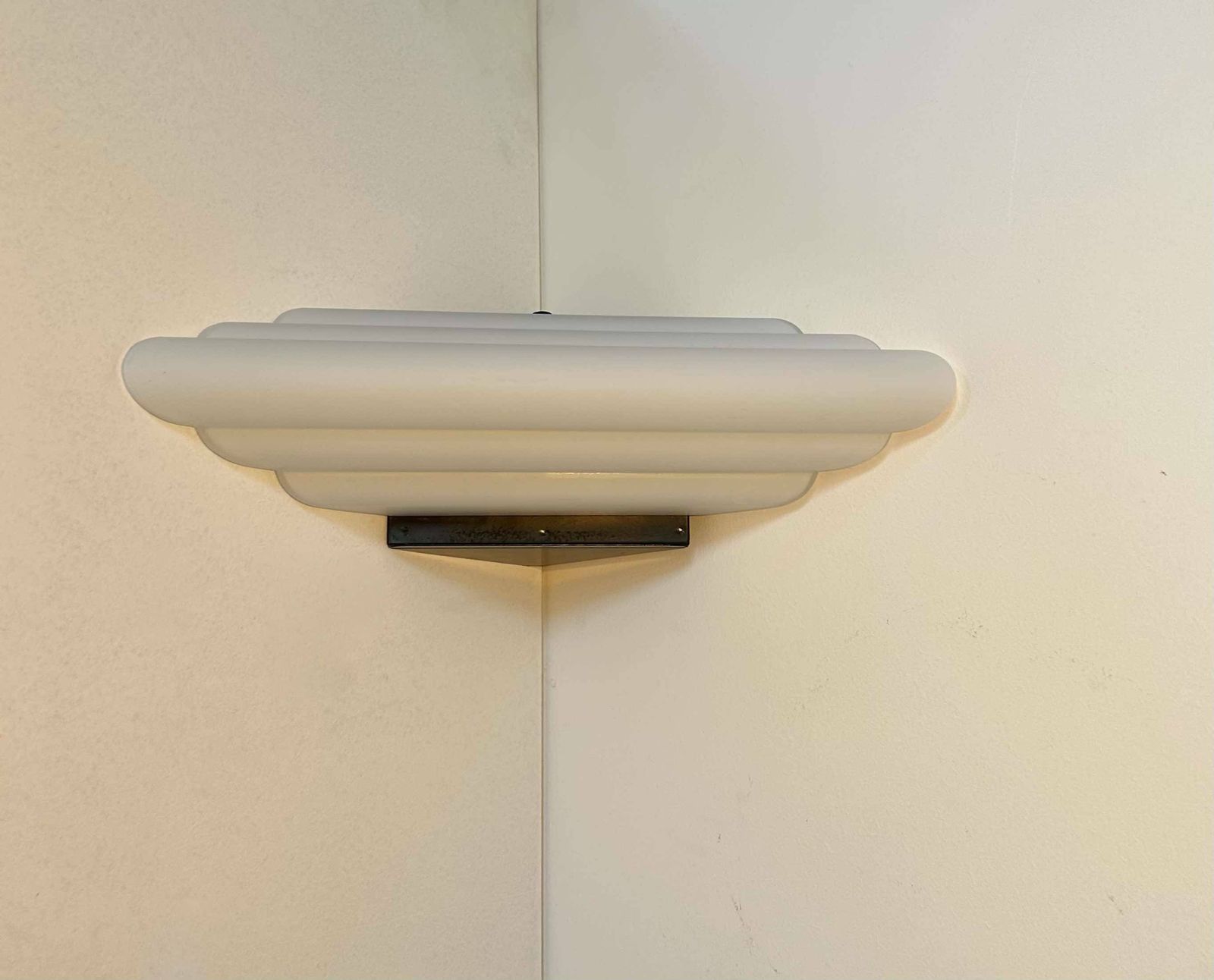 photo furniture Vintage Murano Opal Glass Corner Wall Lamp, By Vetri Italy 1970