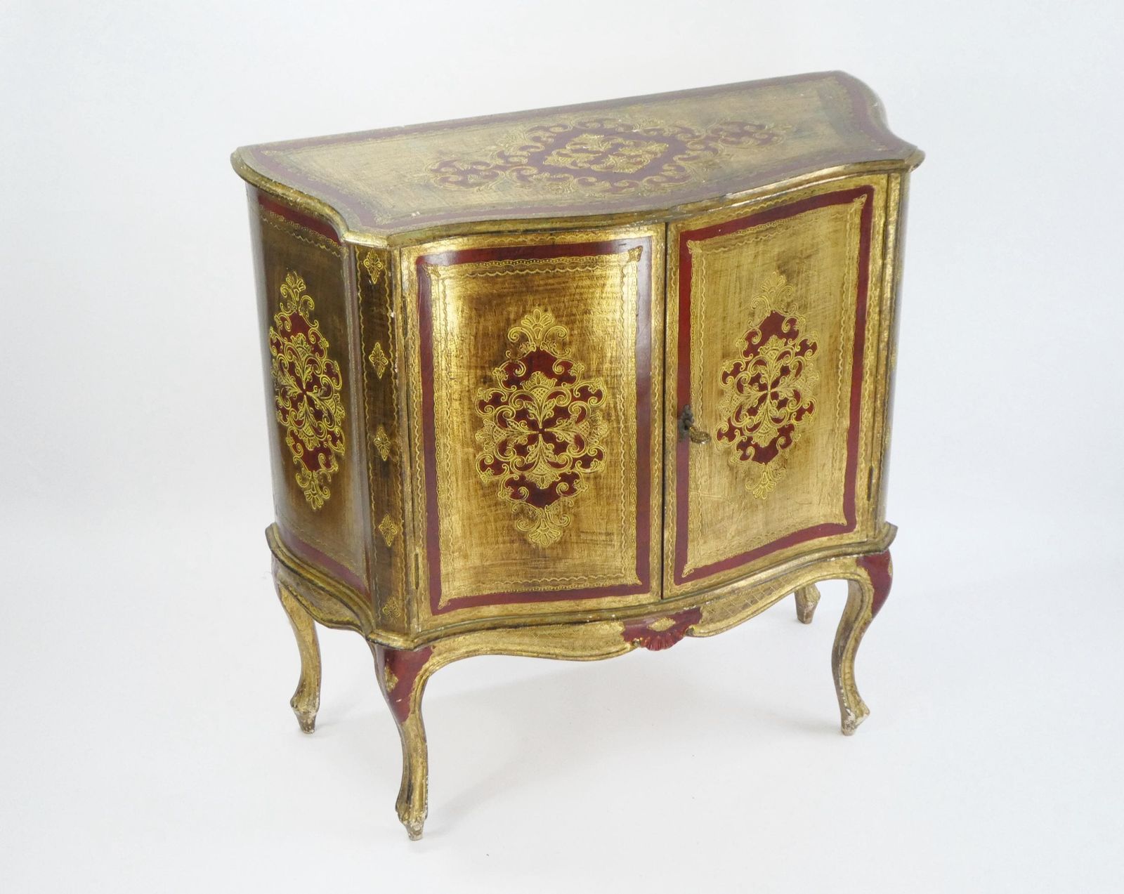 Large Florentine Wooden Chest Of Drawers, Italian Gold Gilt Hollywood Regency Red Dresser, Cabinet Hallway Furniture, Entryway Table photo Furniture
