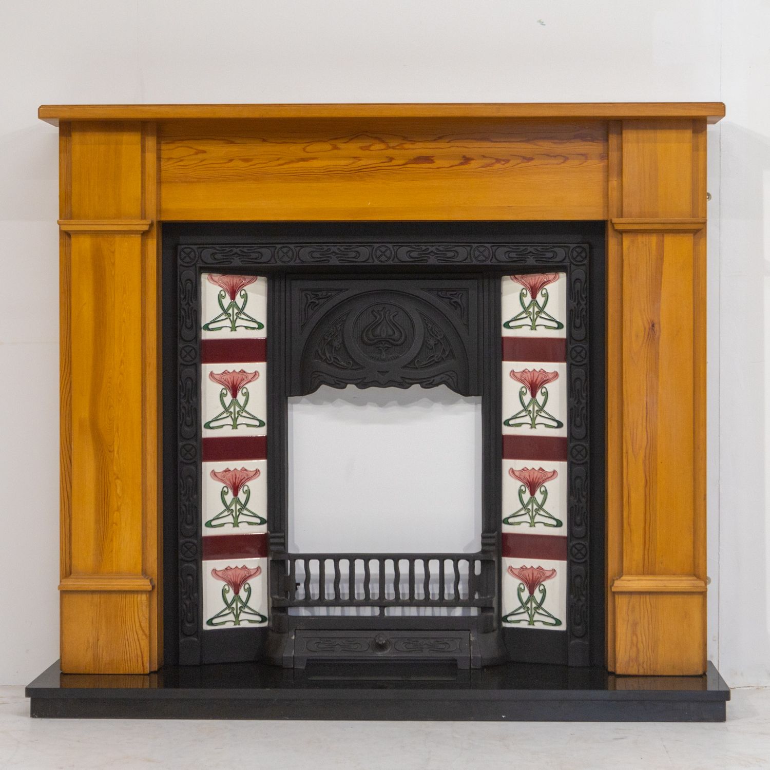 Reclaimed Fireplace With Pine Surround And Granite Hearth Rwi9177