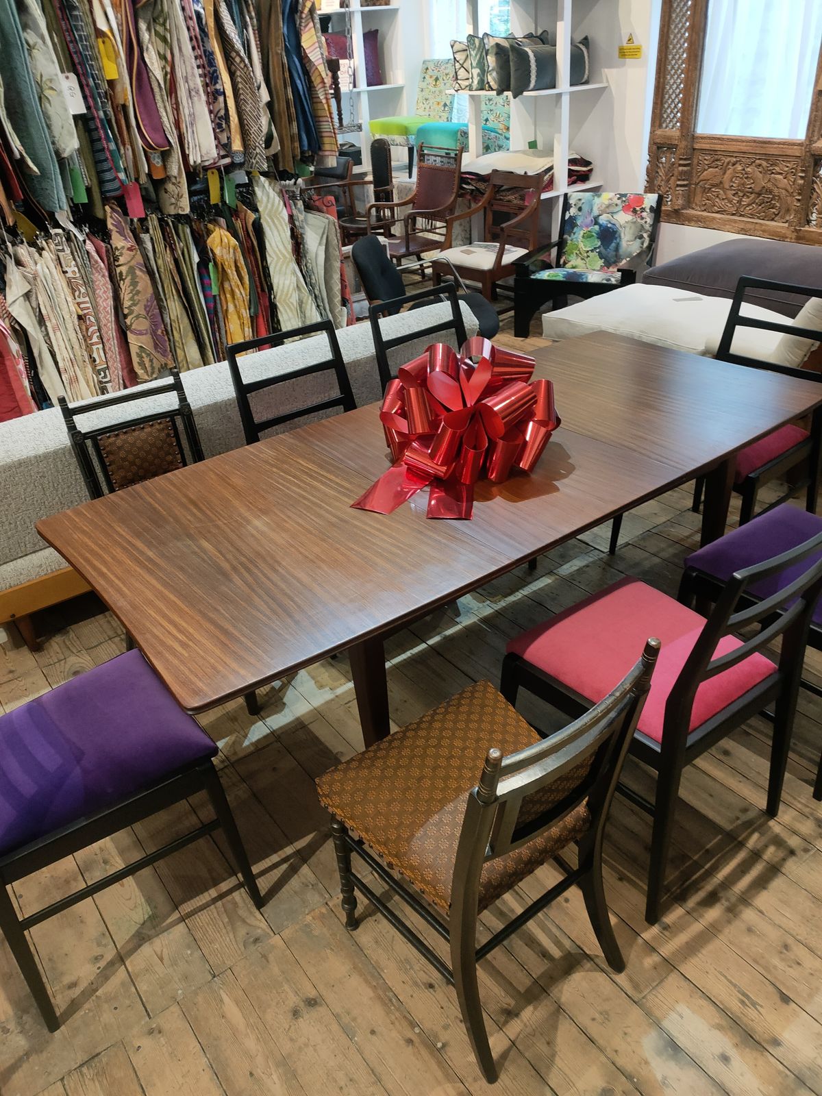 A Large Mid 20th Century Extending Dining Table Designed By Richard Hornby For Fyne Ladye photo vinterior