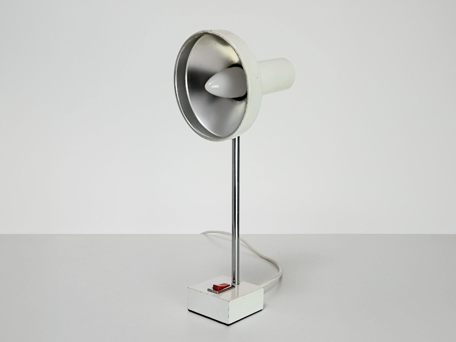 White & Chrome Vintage Mid Century Lamp With Red Details, Height Adjustable, 1960's: Stylish Illumination For Home Decor photo for sale