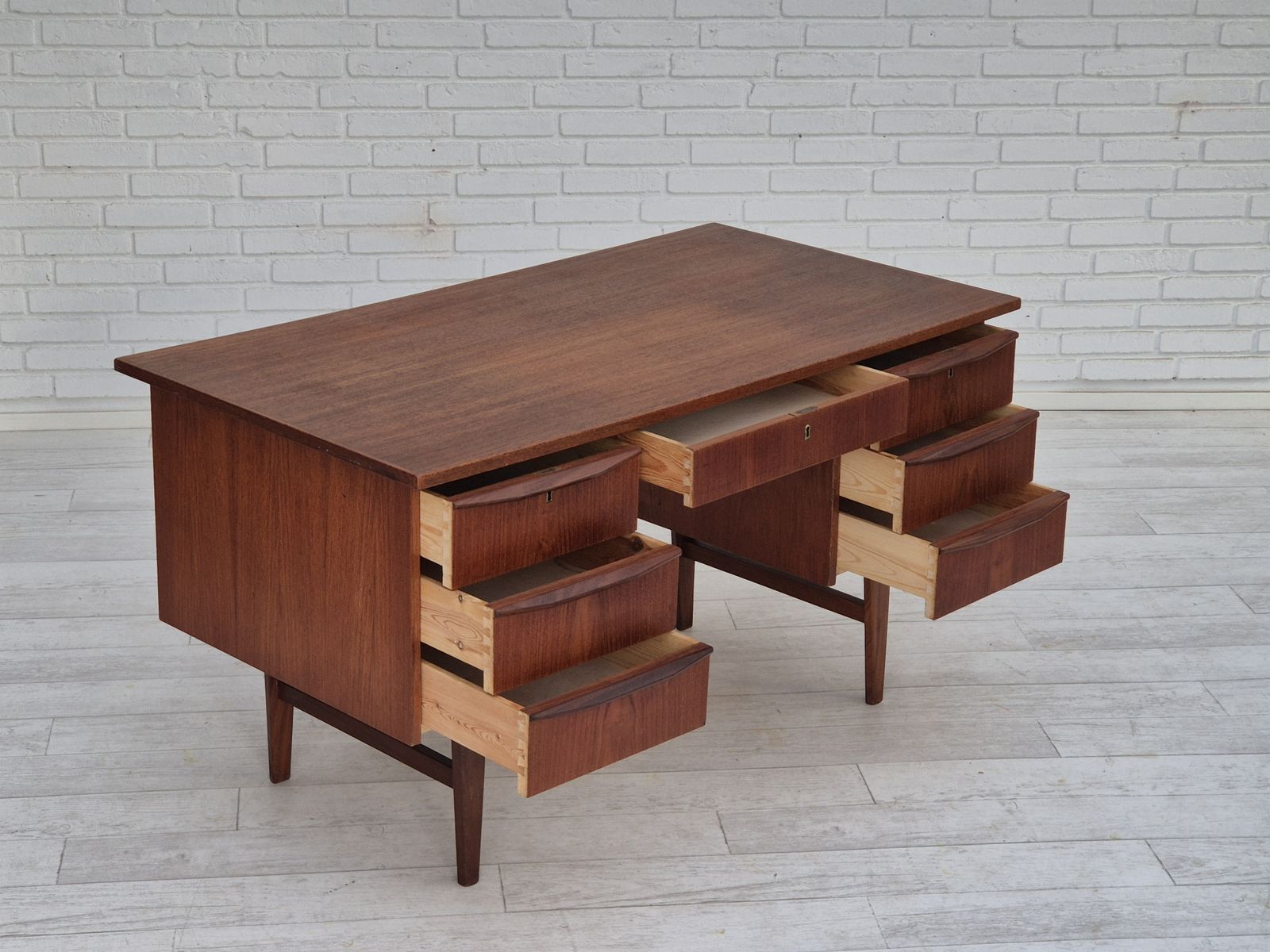 1290.0 1960s, Danish Desk, Drawers, Teak Wood, Original. photo